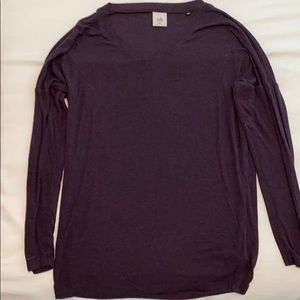 Women’s Cabi XS Plumb colored Serenity Tee